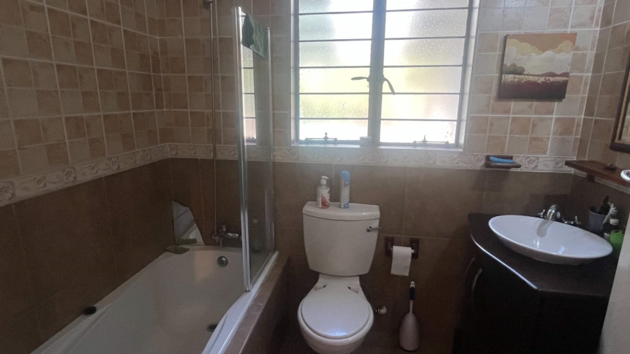 3 Bedroom Property for Sale in Brackendowns Gauteng