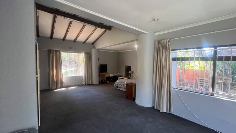 3 Bedroom Property for Sale in Brackendowns Gauteng