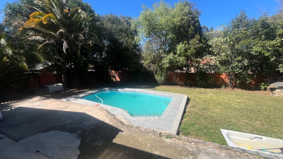 3 Bedroom Property for Sale in Brackendowns Gauteng