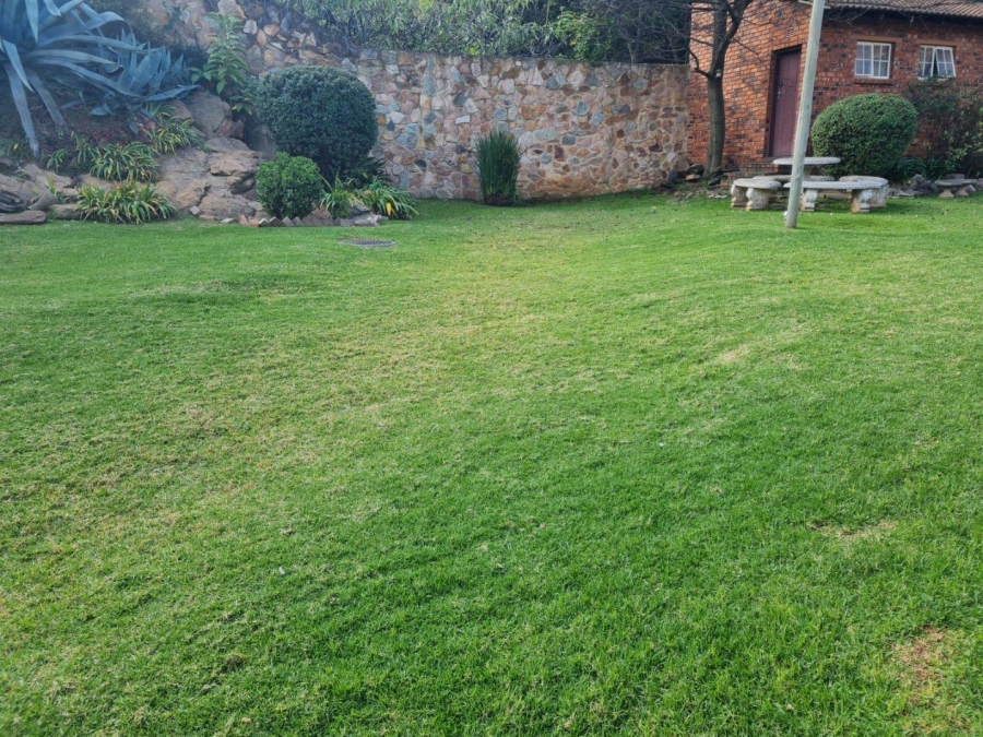 3 Bedroom Property for Sale in Oakdene Gauteng