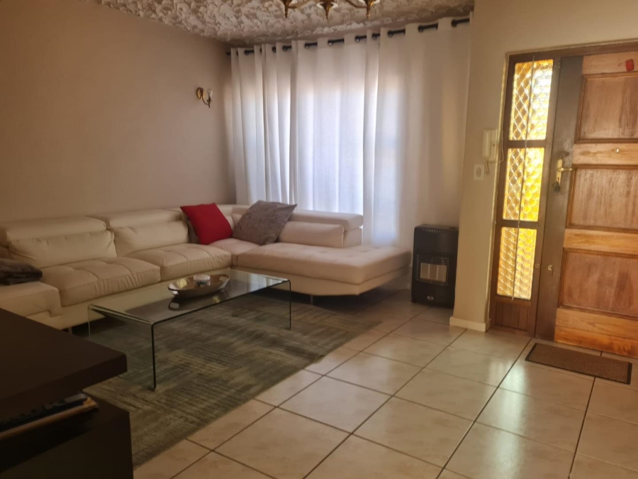 3 Bedroom Property for Sale in Oakdene Gauteng