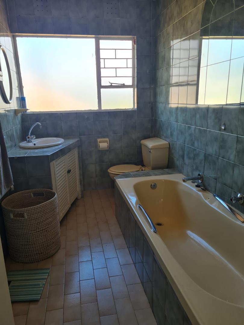 3 Bedroom Property for Sale in Oakdene Gauteng