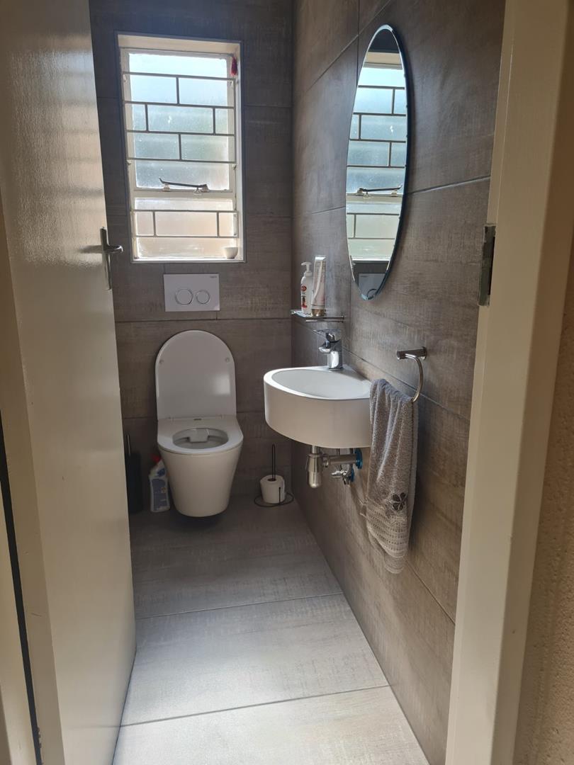 3 Bedroom Property for Sale in Oakdene Gauteng