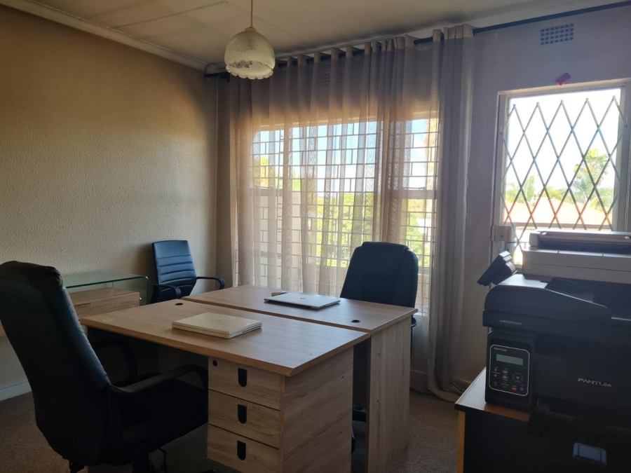 3 Bedroom Property for Sale in Oakdene Gauteng