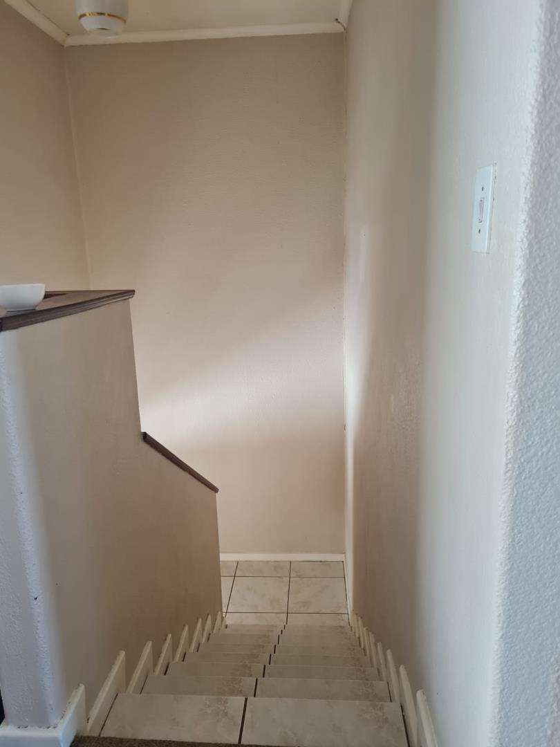 3 Bedroom Property for Sale in Oakdene Gauteng
