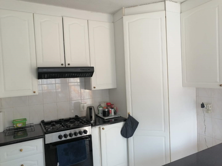 3 Bedroom Property for Sale in Oakdene Gauteng