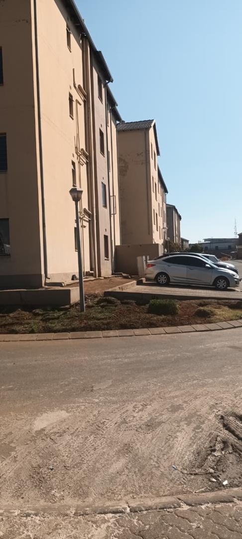 To Let 2 Bedroom Property for Rent in Jabulani Gauteng