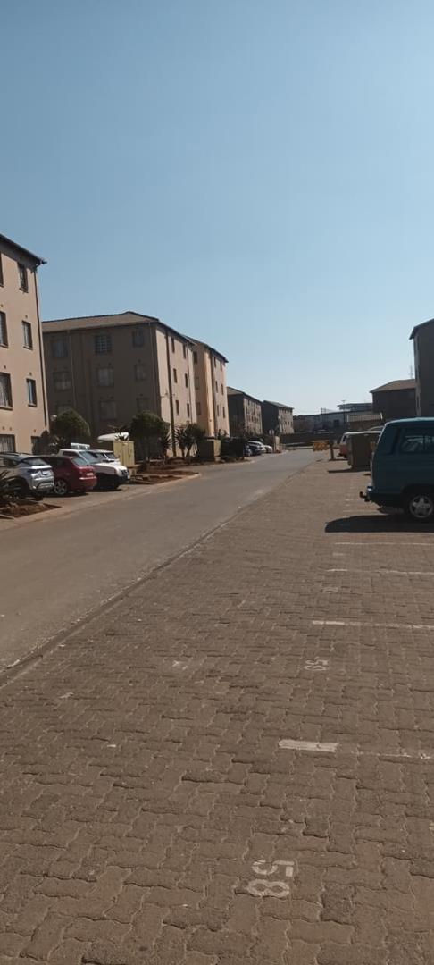 To Let 2 Bedroom Property for Rent in Jabulani Gauteng