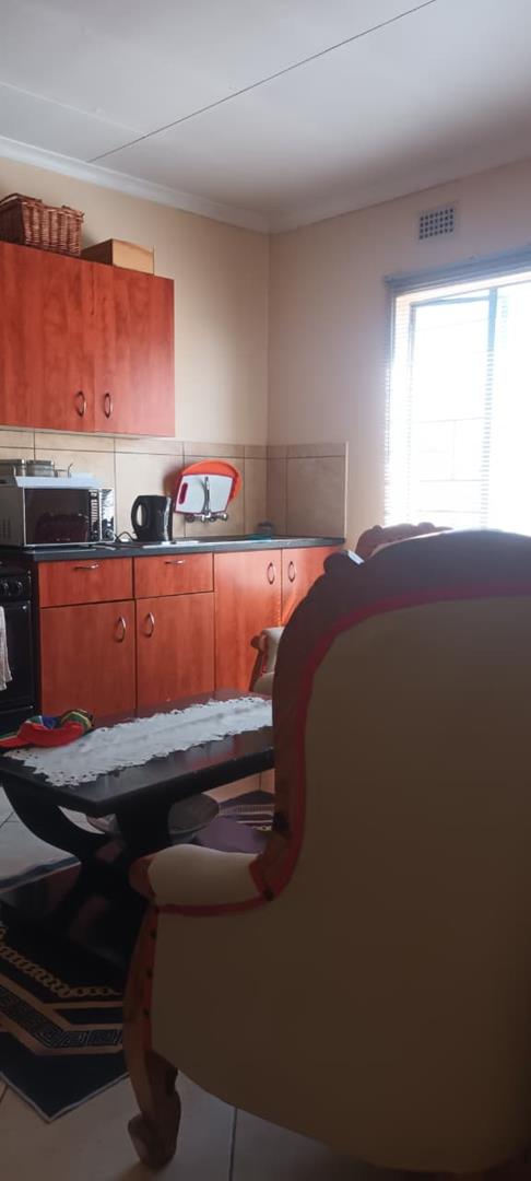 To Let 2 Bedroom Property for Rent in Jabulani Gauteng