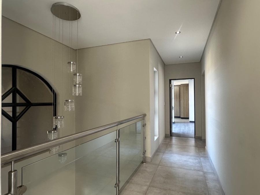 6 Bedroom Property for Sale in Blue Valley Golf Estate Gauteng