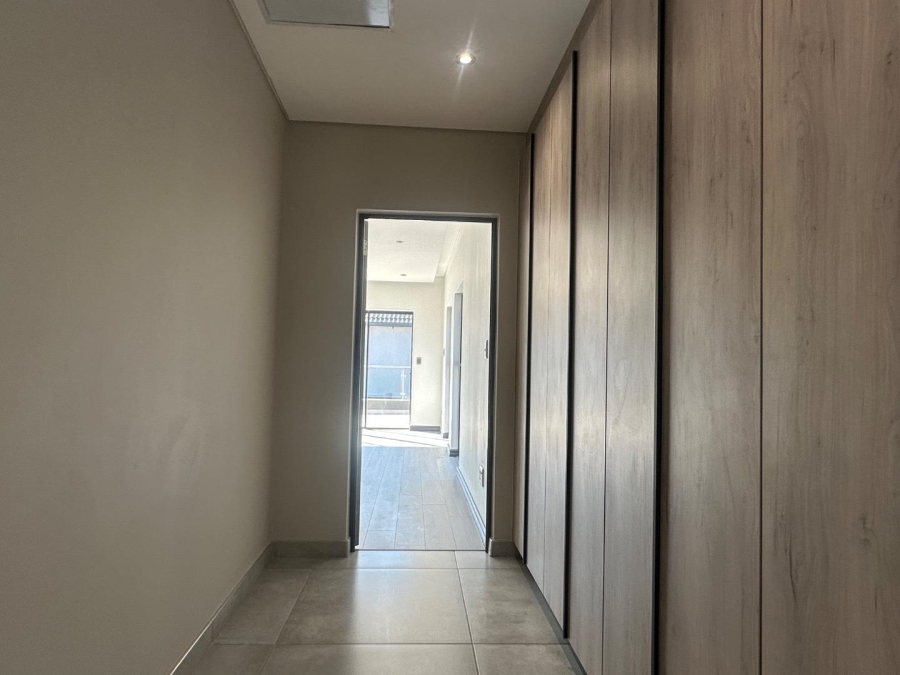 6 Bedroom Property for Sale in Blue Valley Golf Estate Gauteng
