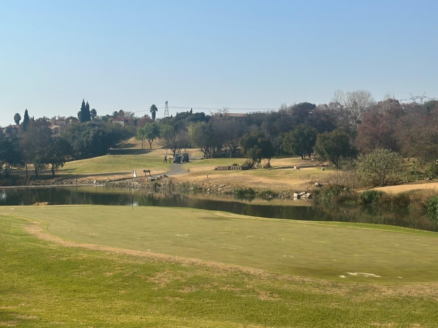 6 Bedroom Property for Sale in Blue Valley Golf Estate Gauteng