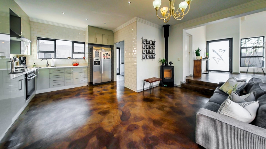 3 Bedroom Property for Sale in Midstream Meadows Gauteng