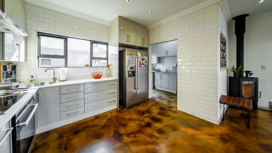 3 Bedroom Property for Sale in Midstream Meadows Gauteng