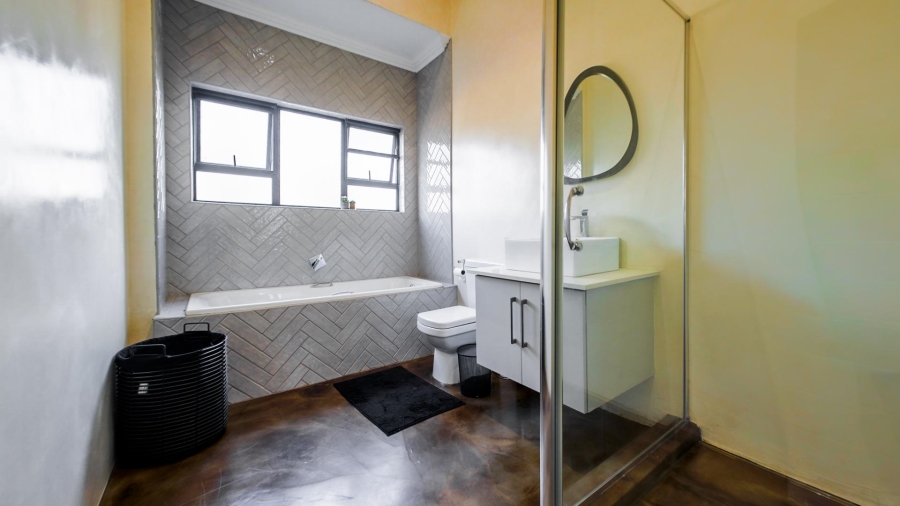 3 Bedroom Property for Sale in Midstream Meadows Gauteng