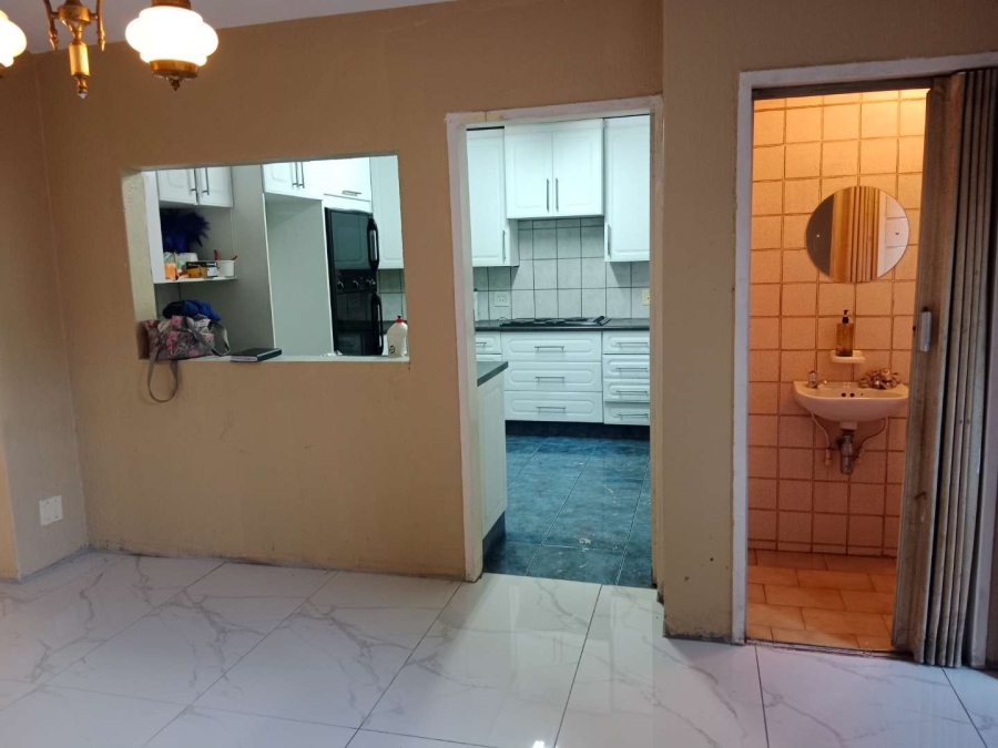 To Let 3 Bedroom Property for Rent in Lyndhurst Gauteng