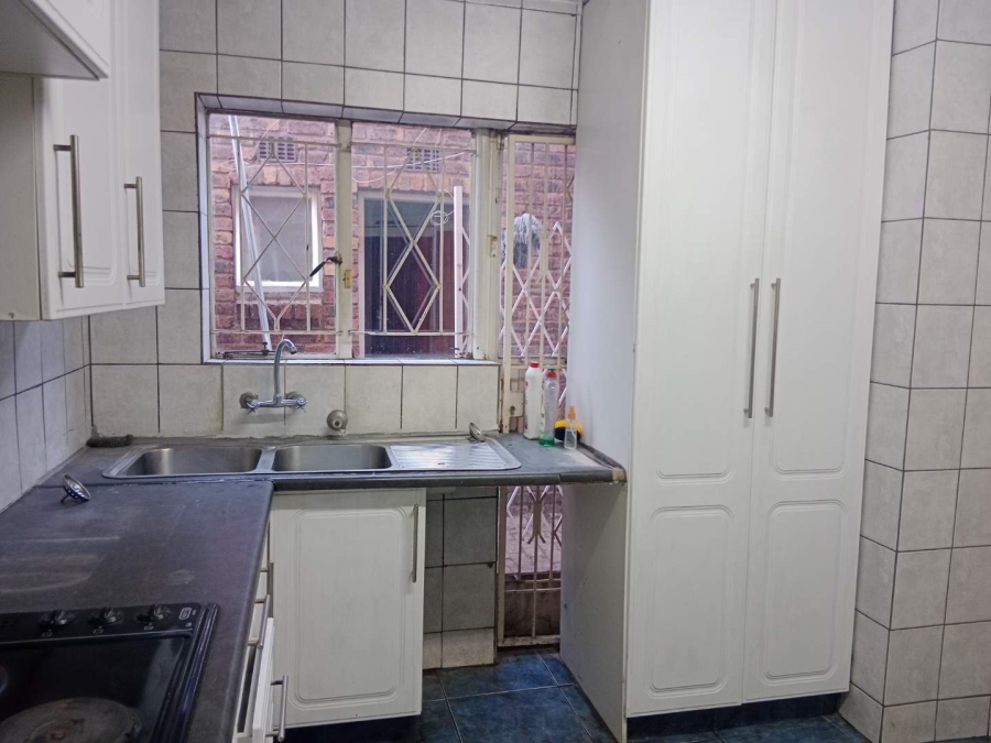 To Let 3 Bedroom Property for Rent in Lyndhurst Gauteng