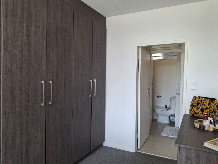 1 Bedroom Property for Sale in Benmore Gauteng