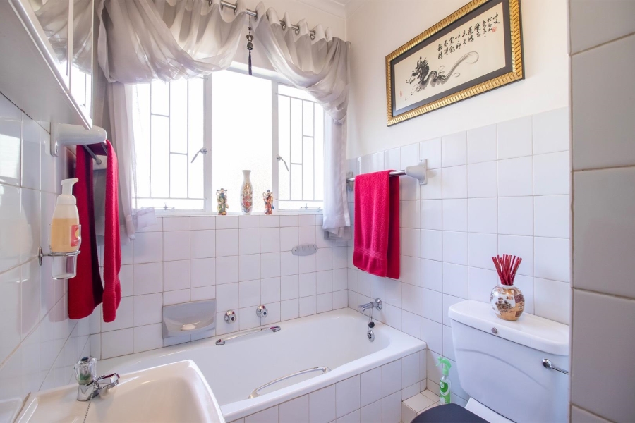 3 Bedroom Property for Sale in Newlands Gauteng