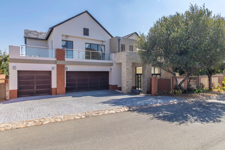 5 Bedroom Property for Sale in Waterfall Country Village Gauteng