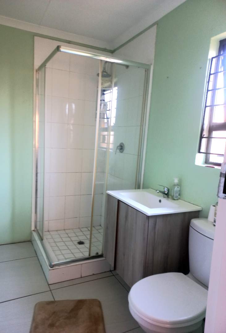 3 Bedroom Property for Sale in Klippoortje Gauteng