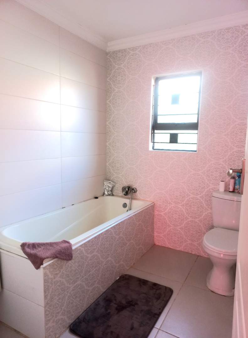 3 Bedroom Property for Sale in Klippoortje Gauteng