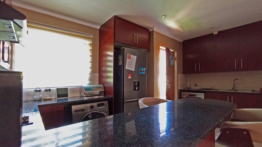 3 Bedroom Property for Sale in Rua Vista Gauteng