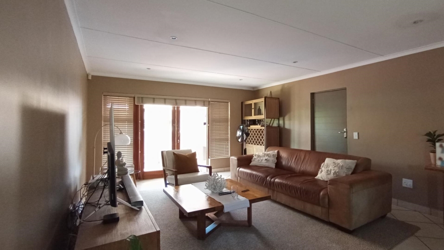 3 Bedroom Property for Sale in Rua Vista Gauteng