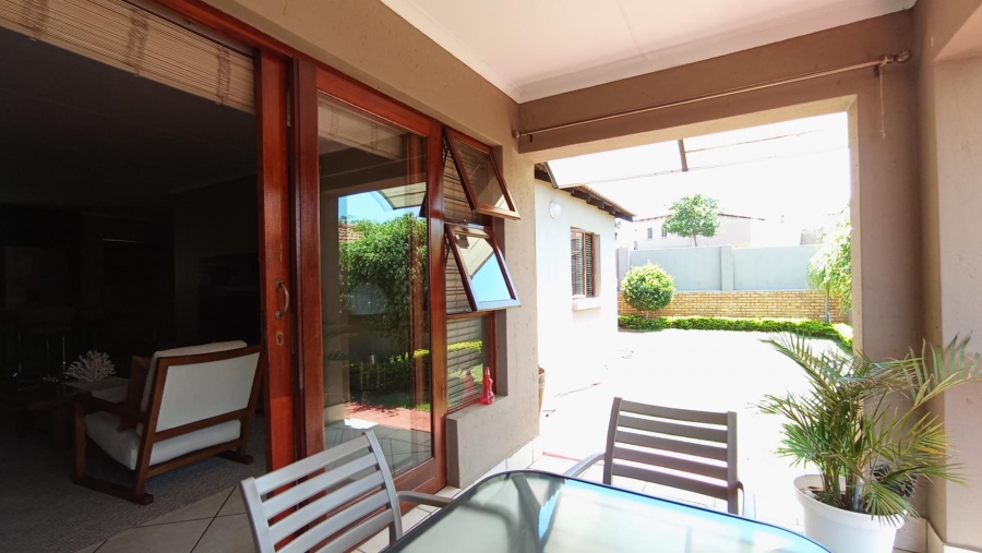 3 Bedroom Property for Sale in Rua Vista Gauteng