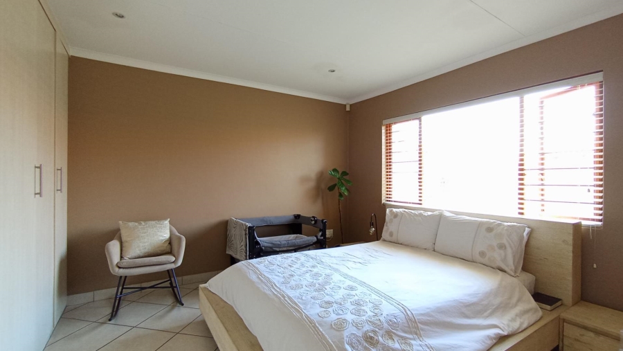 3 Bedroom Property for Sale in Rua Vista Gauteng