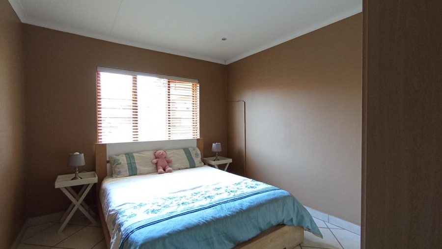 3 Bedroom Property for Sale in Rua Vista Gauteng