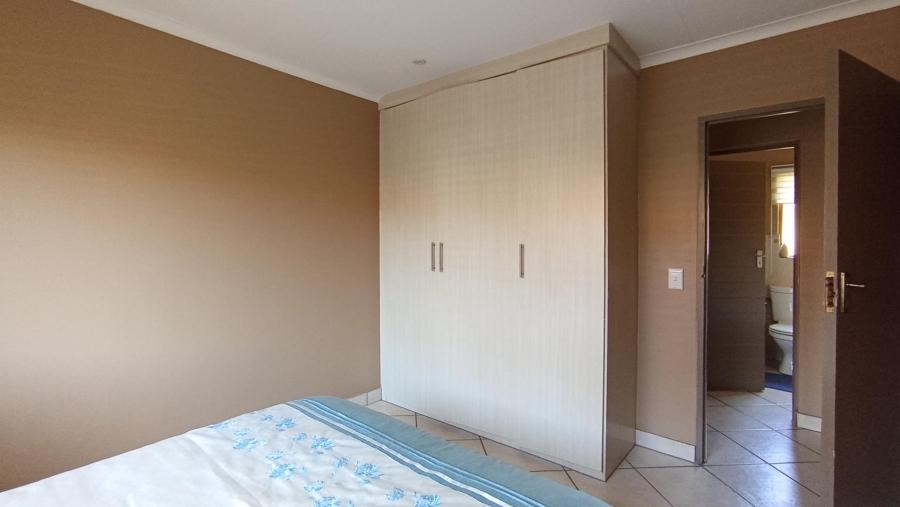 3 Bedroom Property for Sale in Rua Vista Gauteng
