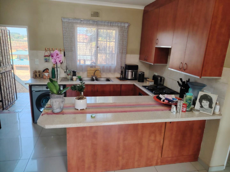 To Let 2 Bedroom Property for Rent in Strubensvallei Gauteng