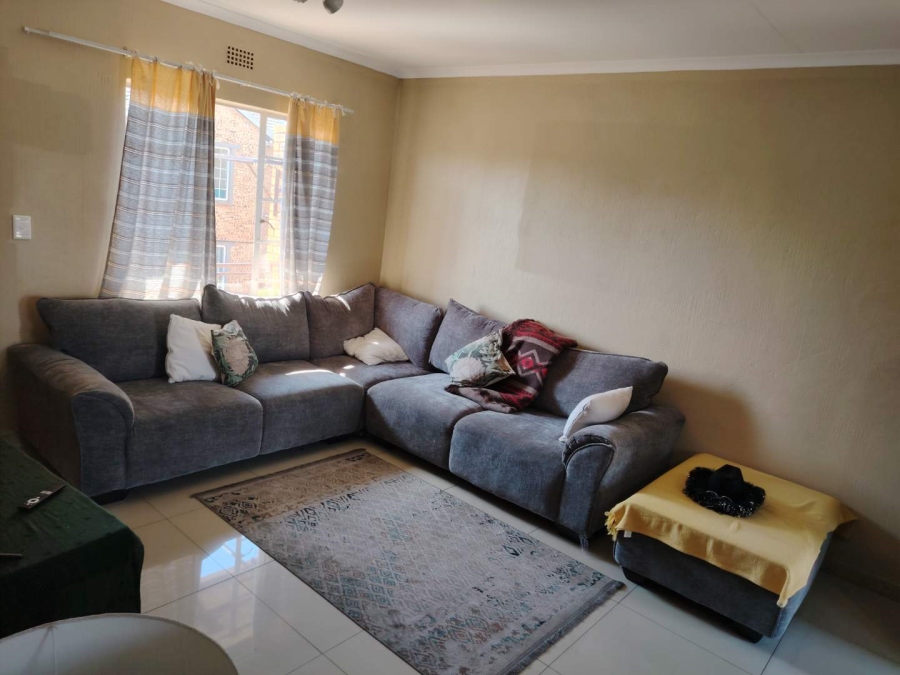 To Let 2 Bedroom Property for Rent in Strubensvallei Gauteng