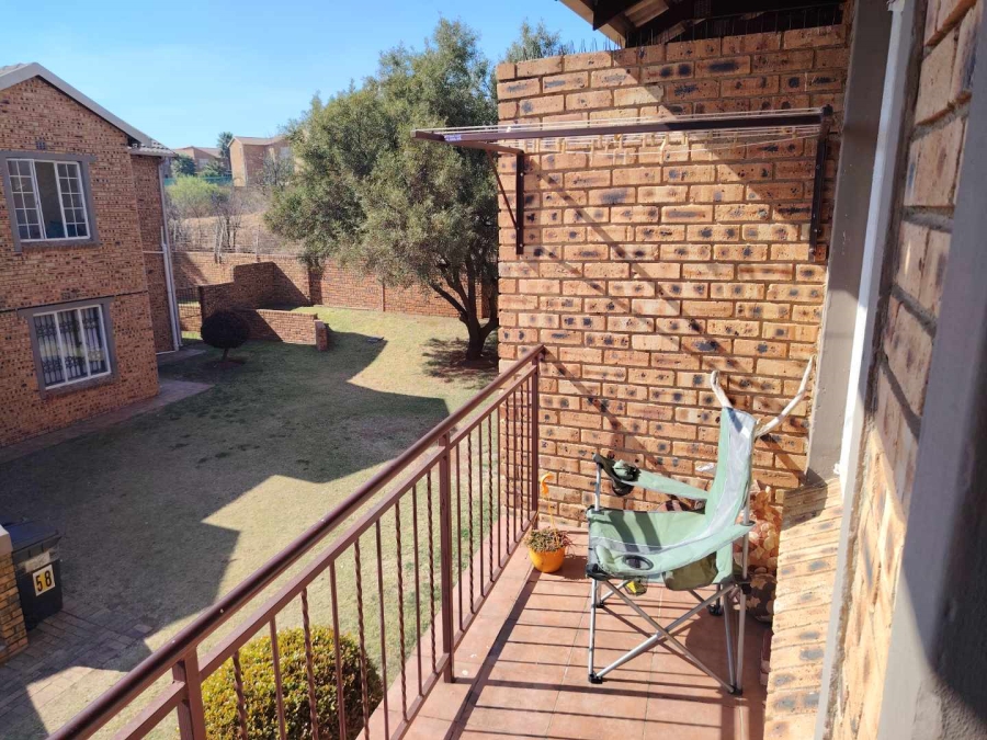 To Let 2 Bedroom Property for Rent in Strubensvallei Gauteng
