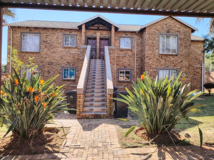 To Let 2 Bedroom Property for Rent in Strubensvallei Gauteng