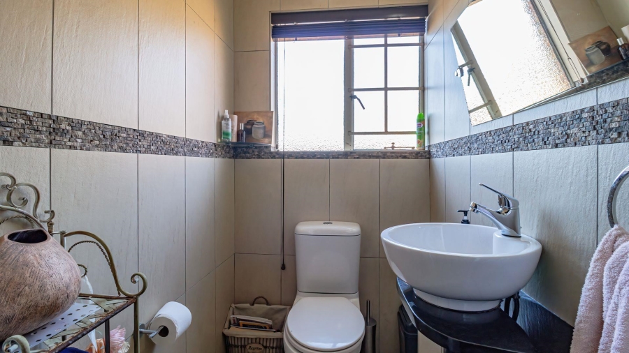 3 Bedroom Property for Sale in Boskruin Gauteng