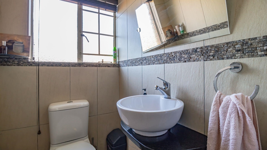3 Bedroom Property for Sale in Boskruin Gauteng