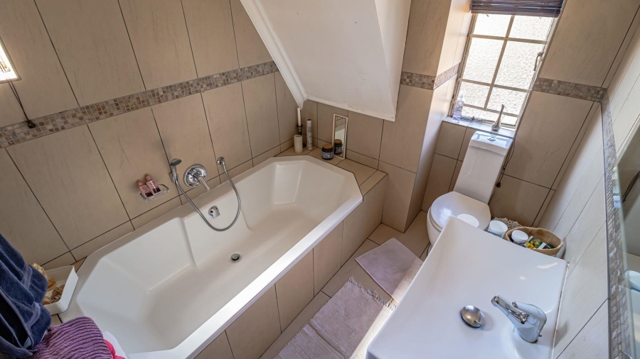3 Bedroom Property for Sale in Boskruin Gauteng