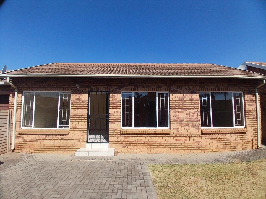 2 Bedroom Property for Sale in Ninapark Gauteng