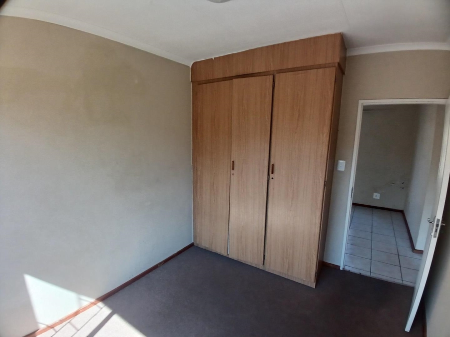 2 Bedroom Property for Sale in Ninapark Gauteng