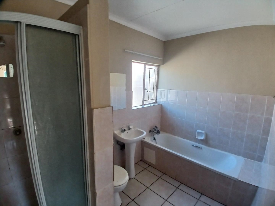 2 Bedroom Property for Sale in Ninapark Gauteng
