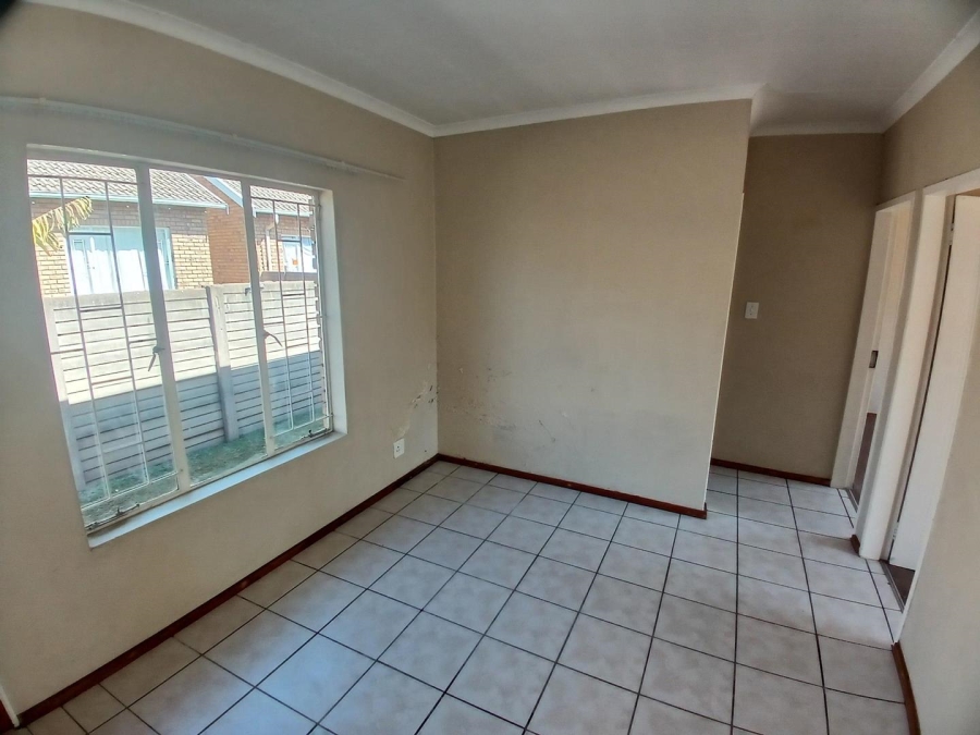 2 Bedroom Property for Sale in Ninapark Gauteng