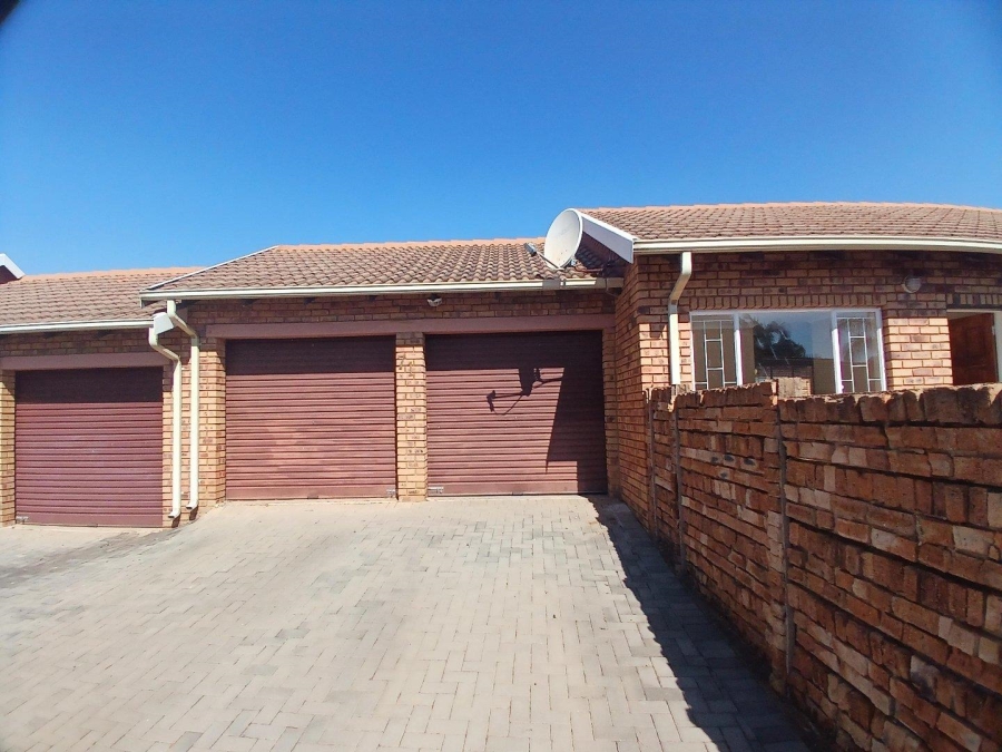 2 Bedroom Property for Sale in Ninapark Gauteng