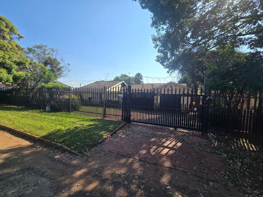 3 Bedroom Property for Sale in Rhodesfield Gauteng