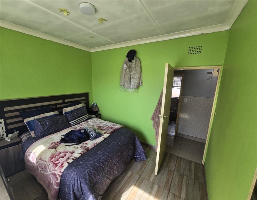 3 Bedroom Property for Sale in Rhodesfield Gauteng