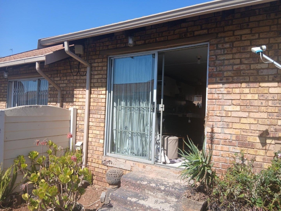 2 Bedroom Property for Sale in Birch Acres Gauteng