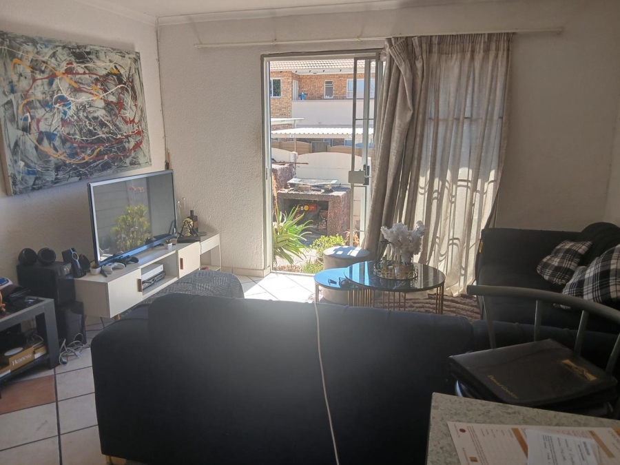 2 Bedroom Property for Sale in Birch Acres Gauteng