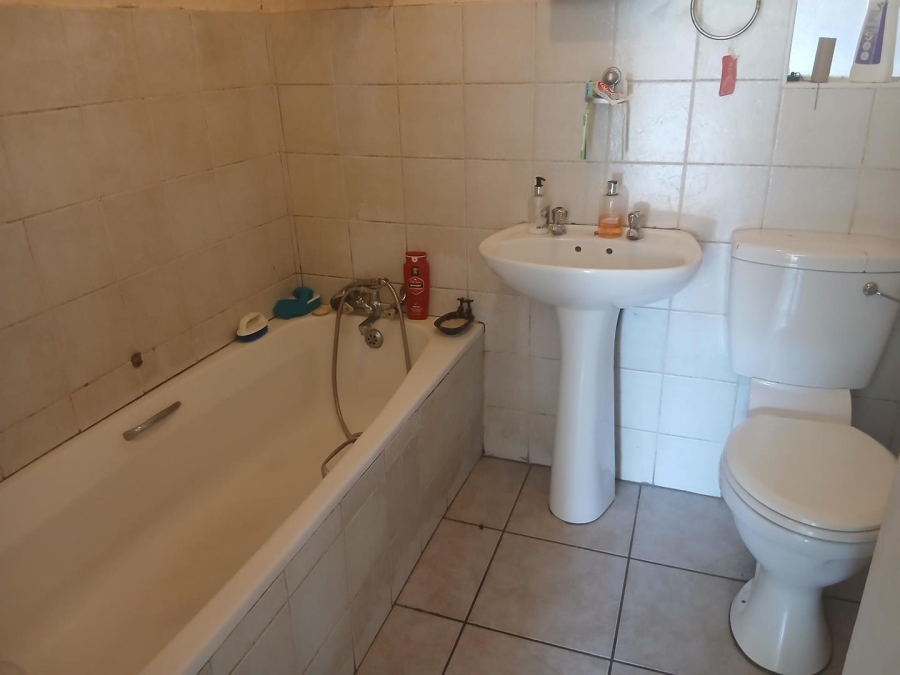 2 Bedroom Property for Sale in Birch Acres Gauteng