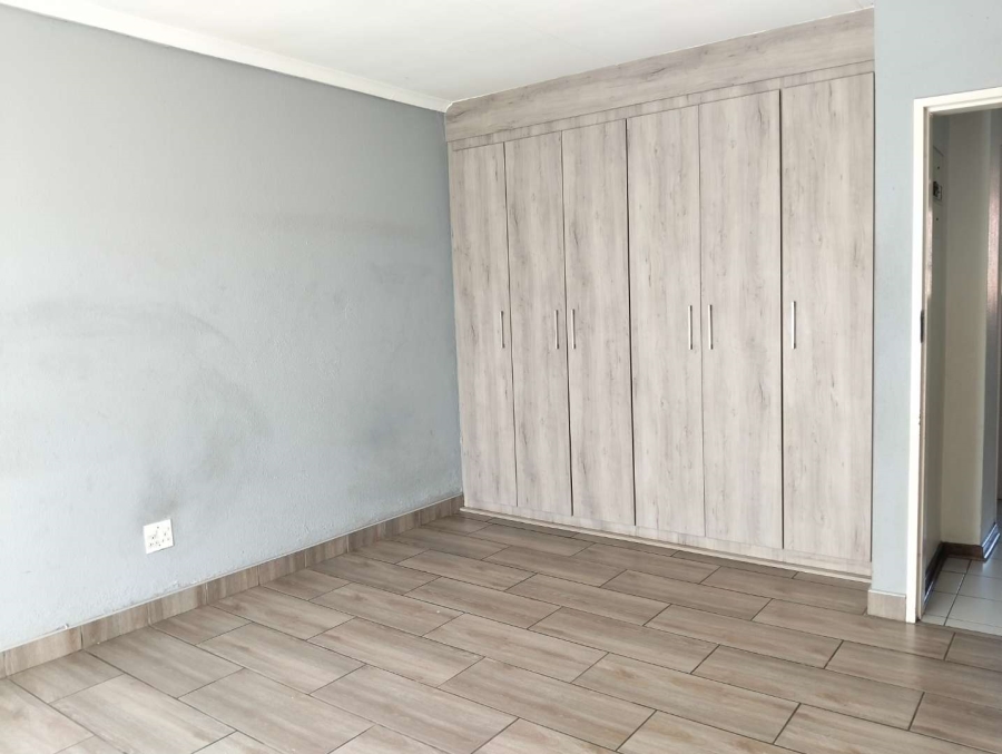2 Bedroom Property for Sale in Mayberry Park Gauteng